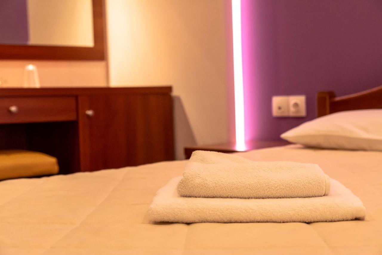 Telis Hotel Aigio Dış mekan fotoğraf