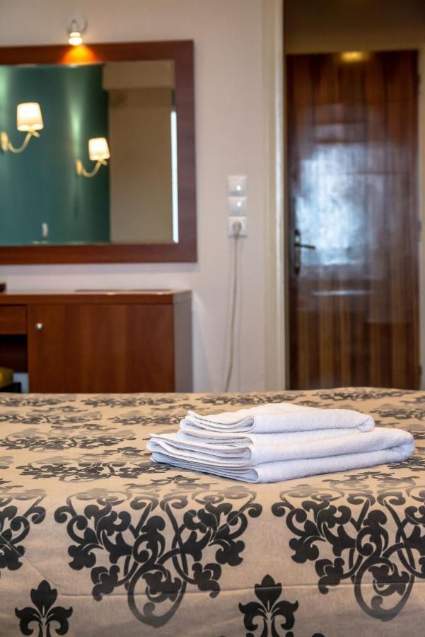 Telis Hotel Aigio Dış mekan fotoğraf