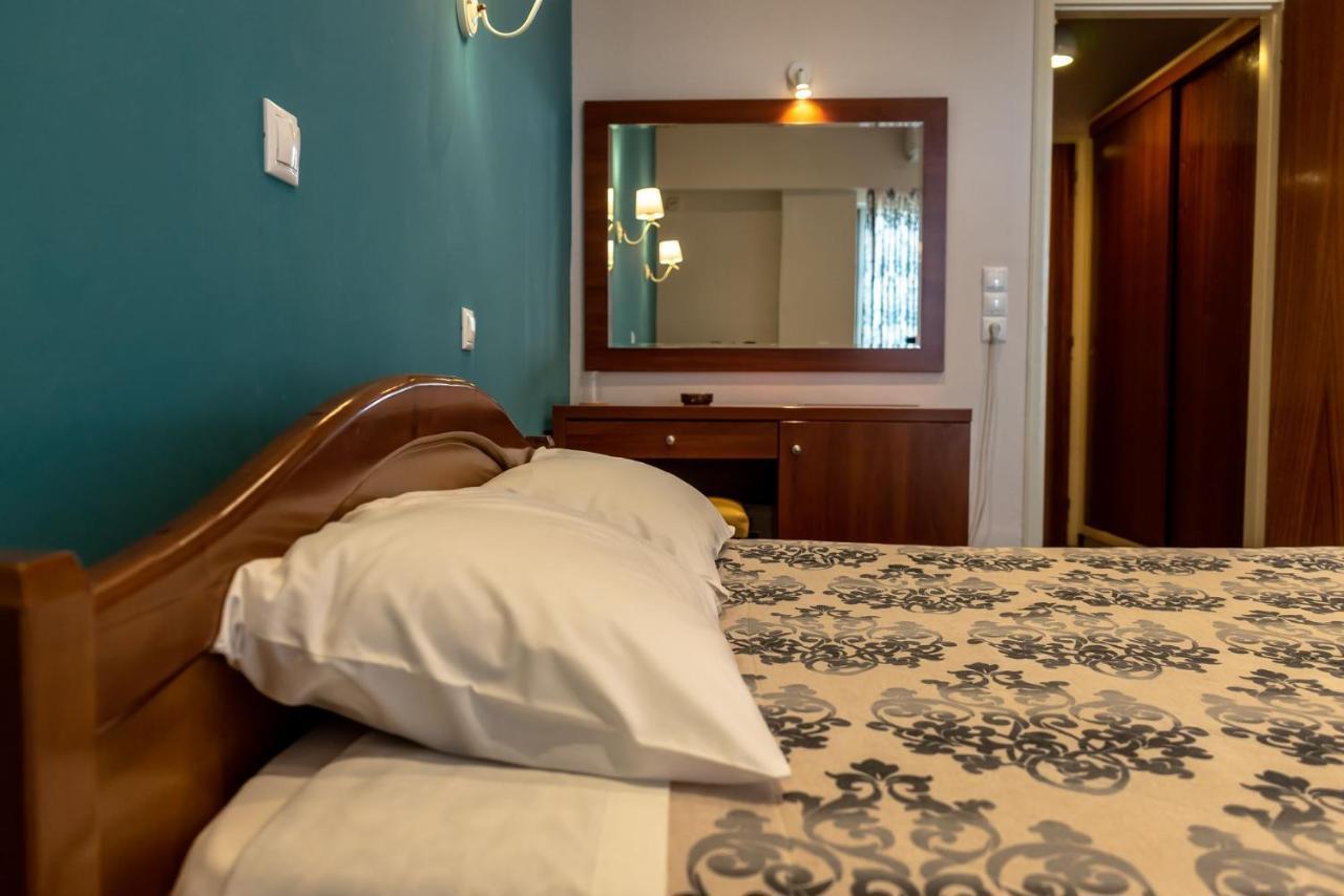 Telis Hotel Aigio Dış mekan fotoğraf