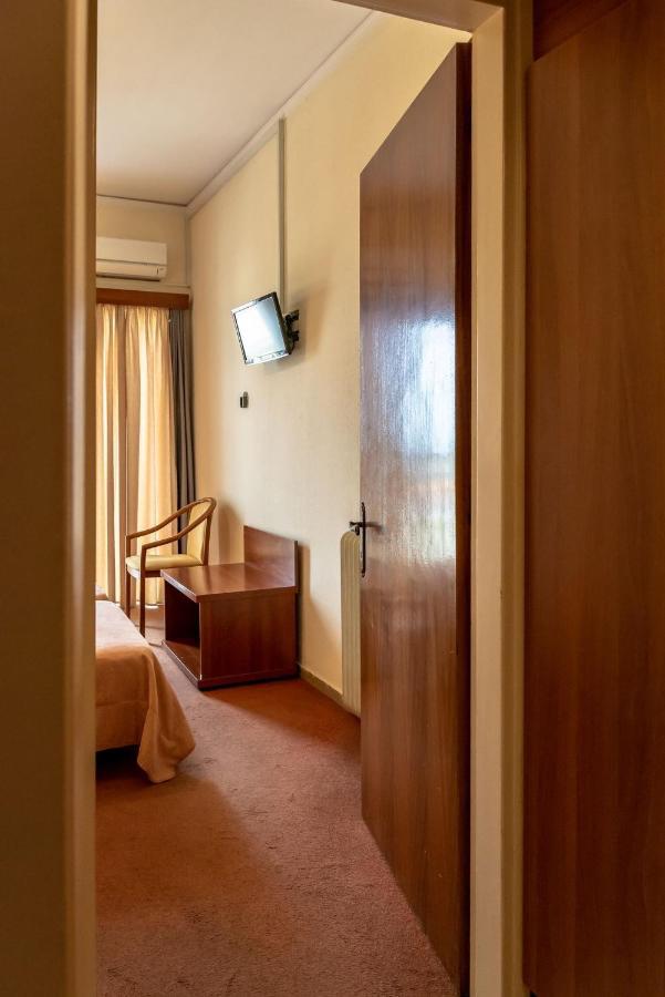 Telis Hotel Aigio Dış mekan fotoğraf