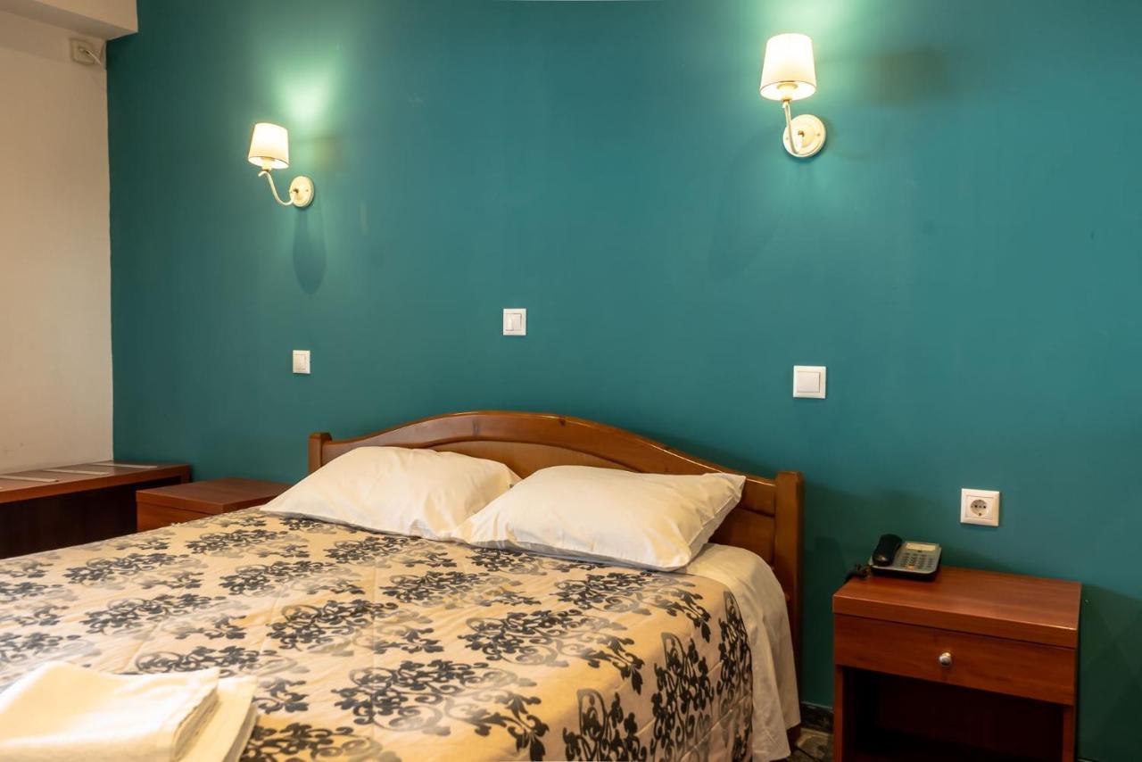 Telis Hotel Aigio Dış mekan fotoğraf